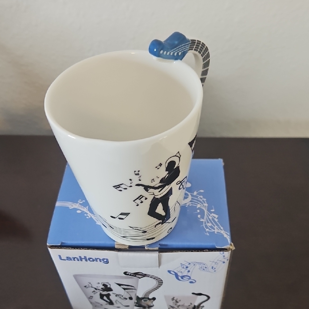 LanHong Music Lover Mug with Saxophone Handle - Picture 12 of 12